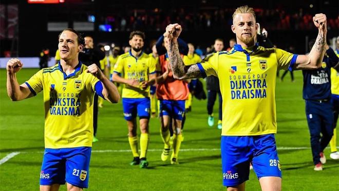 感情更加牢 感情更加牢